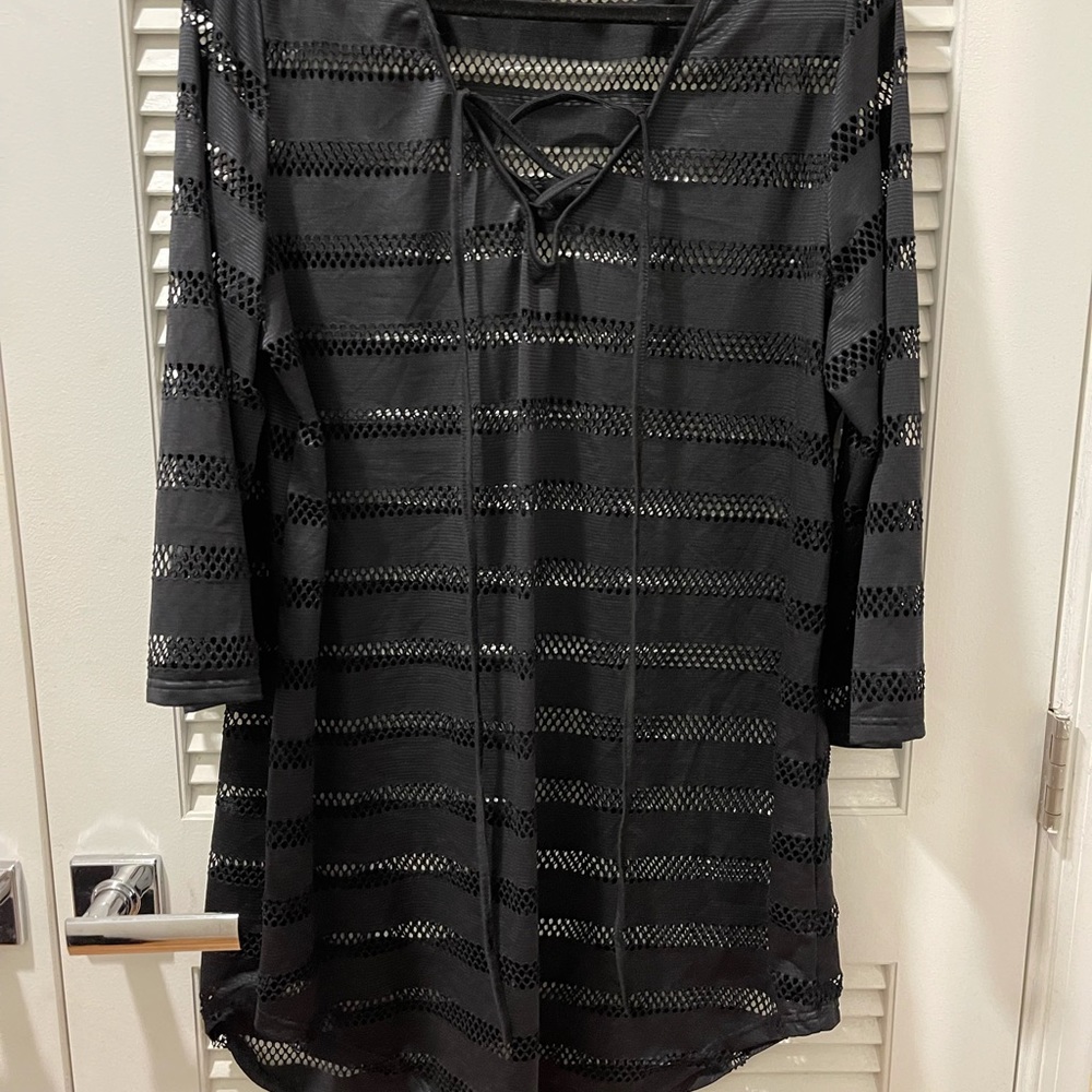 Nimes Côte d’Azur black fishnet beach cover up 3x